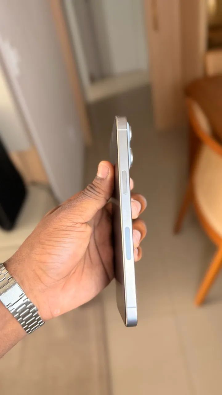 EXCELENTE ESTADO IPHONE 15 PRO MAX 256GB - Foto 5