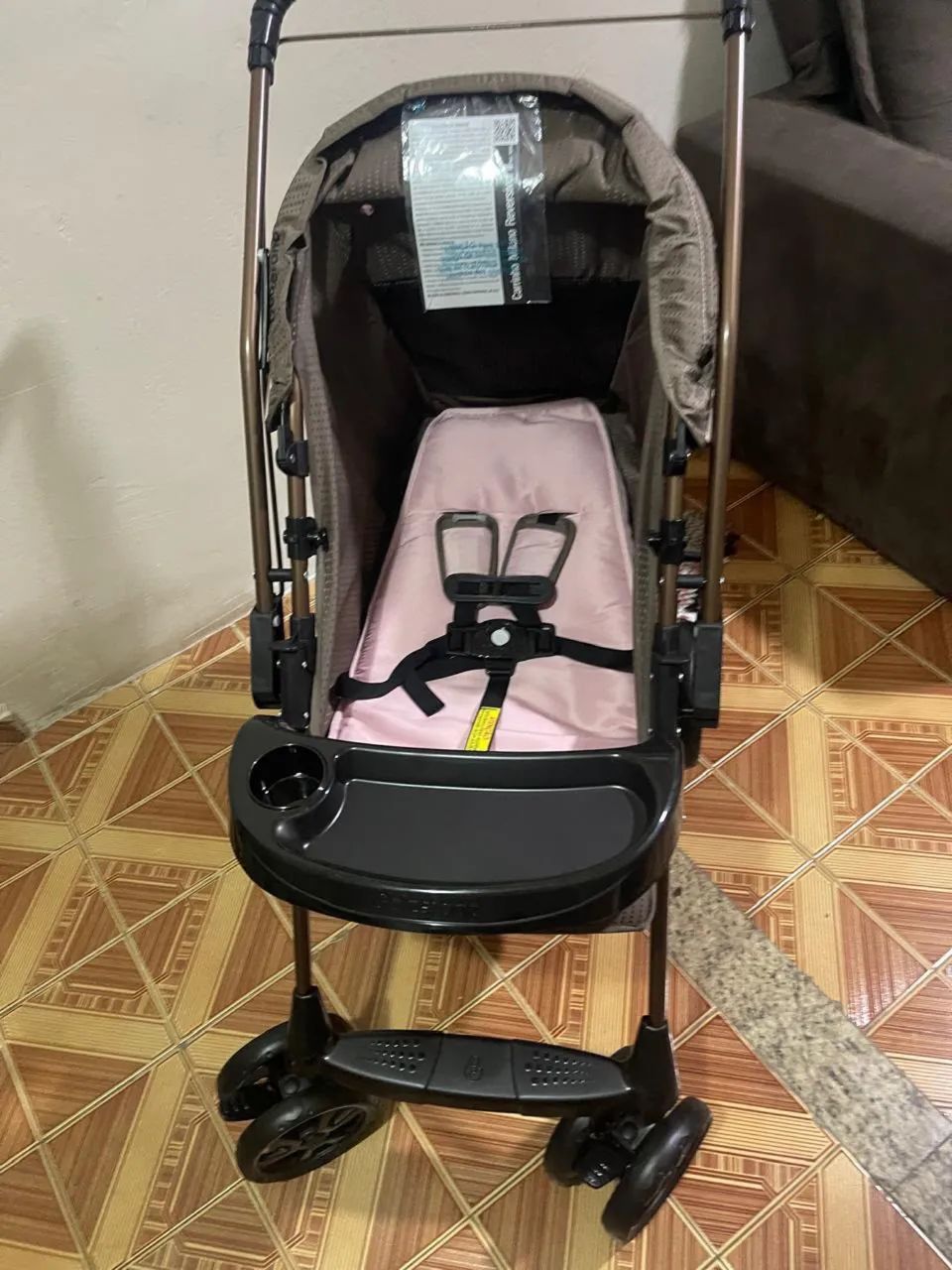 Vendo carrinho de bebê 