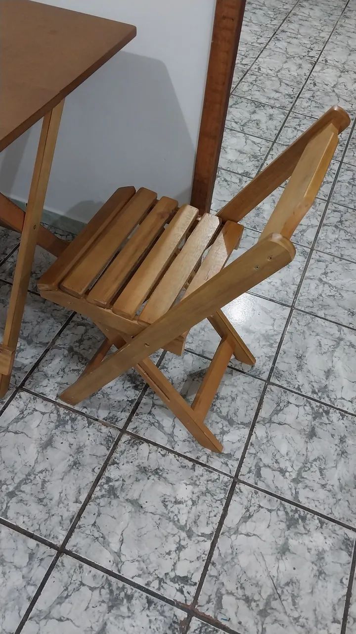 Mesa com 2 cadeiras dobráveis  - Foto 4