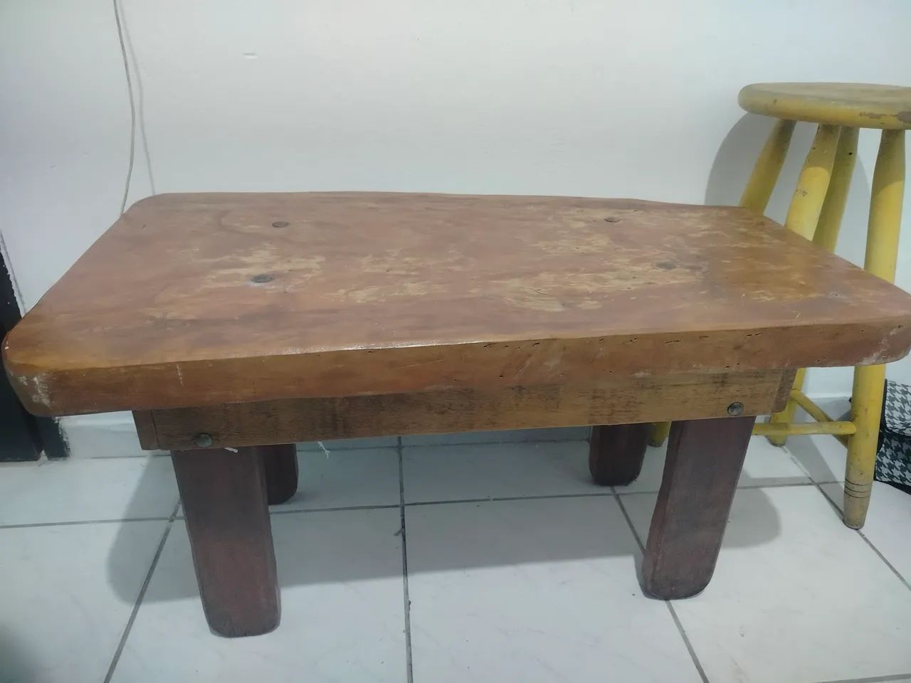 Mesa de cento madeira rústica 