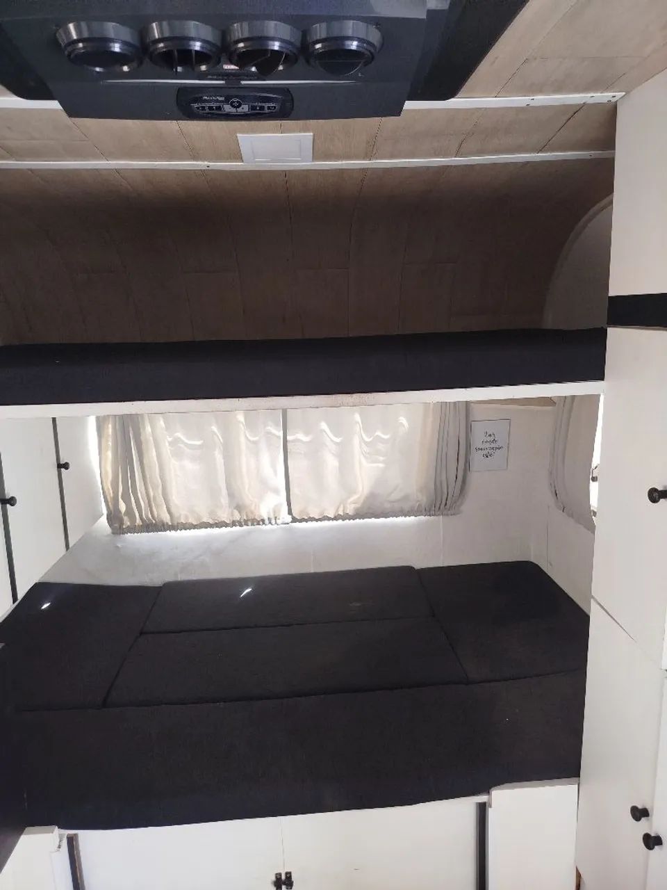 Trailer karman guia KC330 com 2 camas de casal - Foto 2