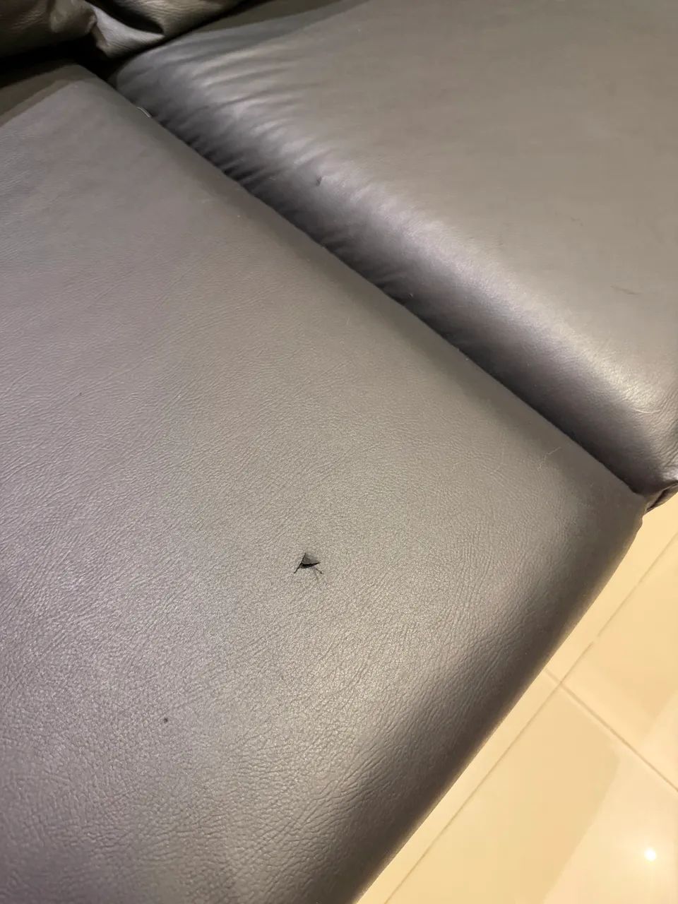 Sofá retrátil em Corino65581374664450123