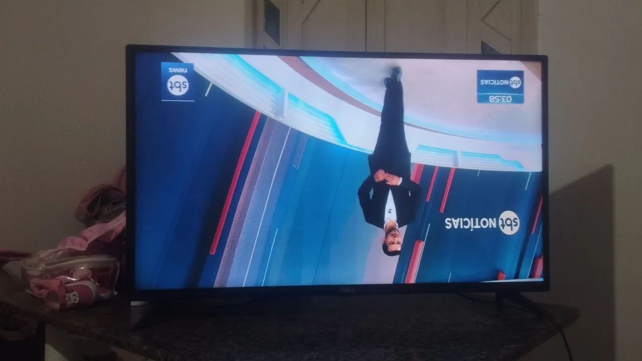 Tv  Philco 39 polegada smart com aplicativo Roku  - Foto 2