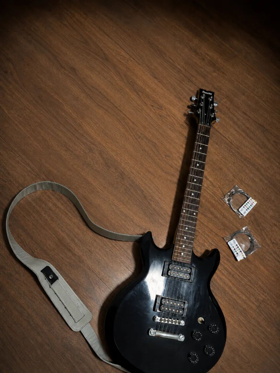  Guitarra Ibanez + Case + Suporte  - Foto 2