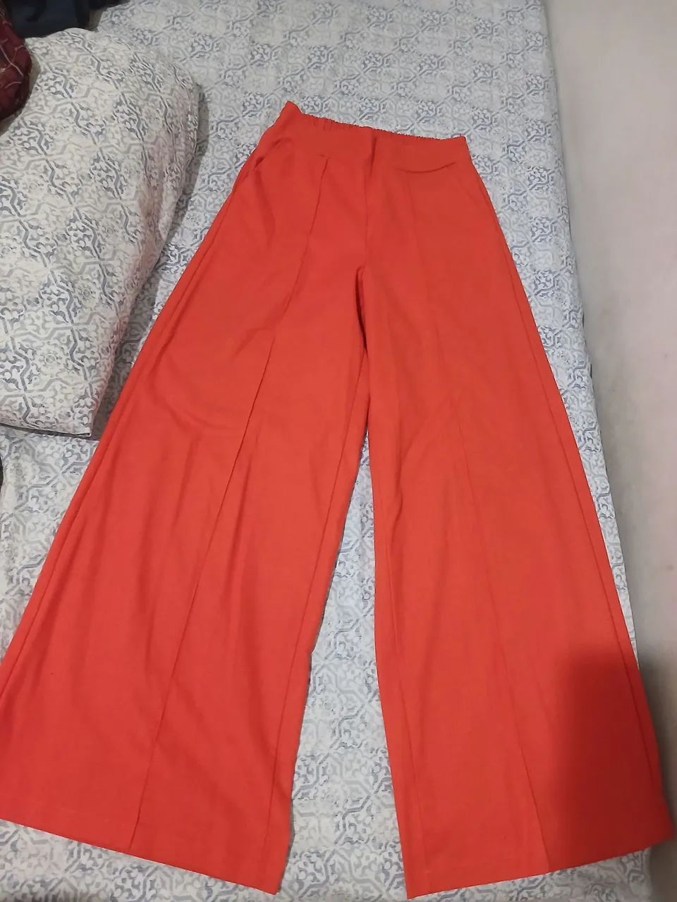 Calça pantalona laranja 
