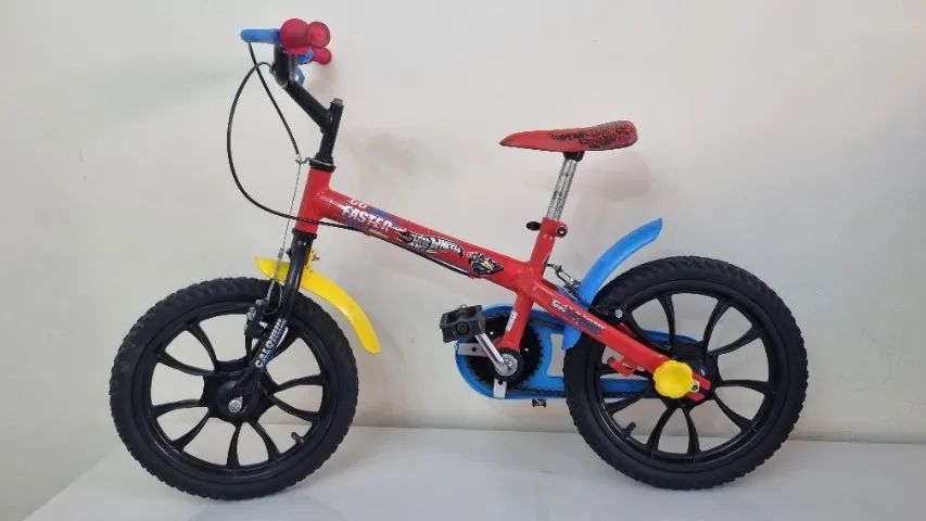 BICICLETA CALOI  HOT  WHELLS  - 290 REAIS - Foto 3