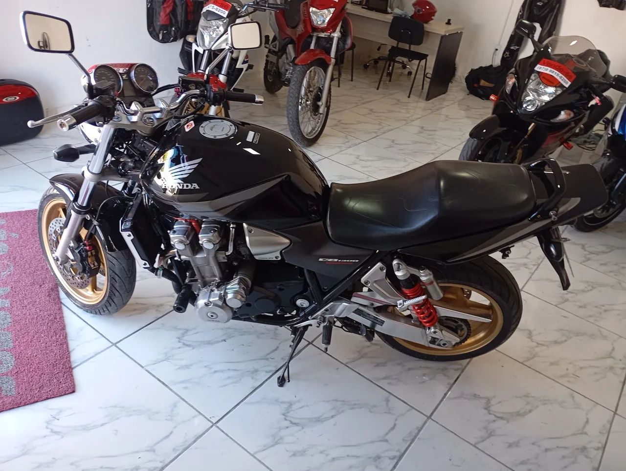 SUPER FOUR - Foto 5