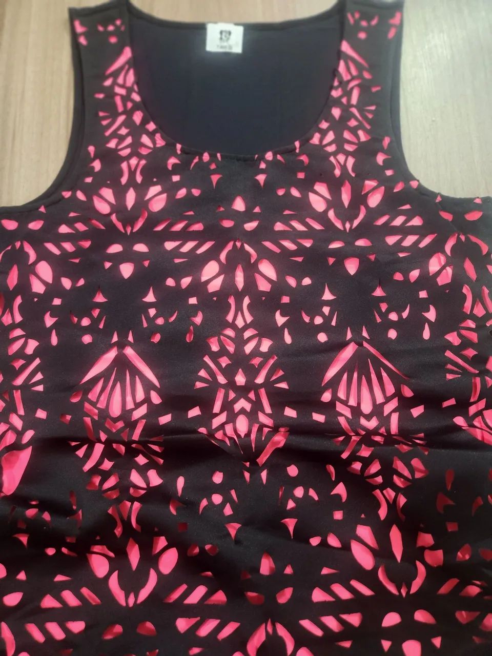 Vestido preto e rosa - Foto 2