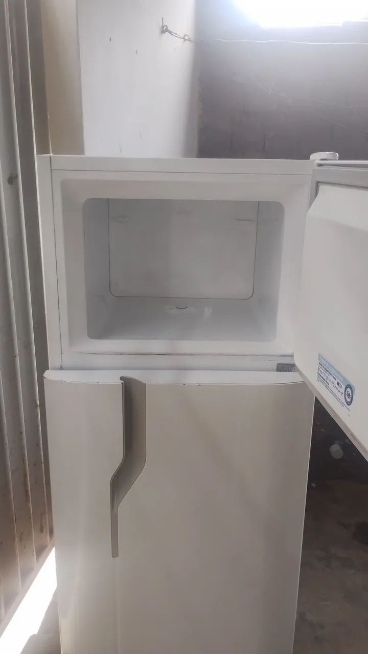 Geladeira duplex Electrolux  - Foto 4