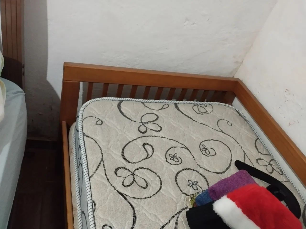 Cama solteiro (madeira estilo sofá) - Foto 2