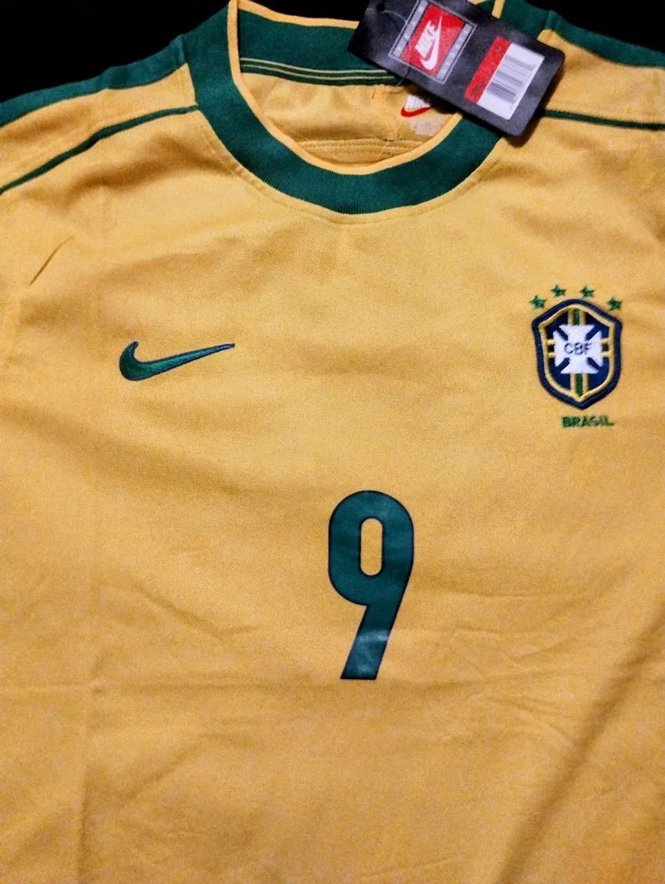 Camisa Brasil Retrô Copa 1998 Ronaldo 9 NIKE modelo torcedor  - Foto 3