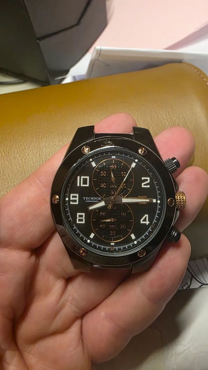 Relógio technos chronograph sem pulseira. Ótimo estado preto com dourado. CLASSUDO - Foto 5