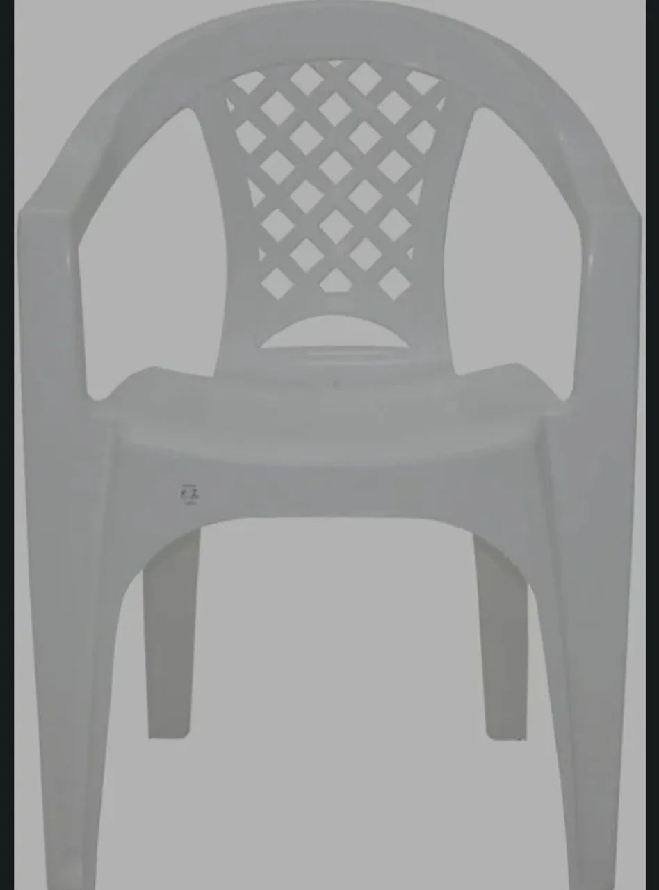 Alugo cadeira branca com braço  - Foto 2