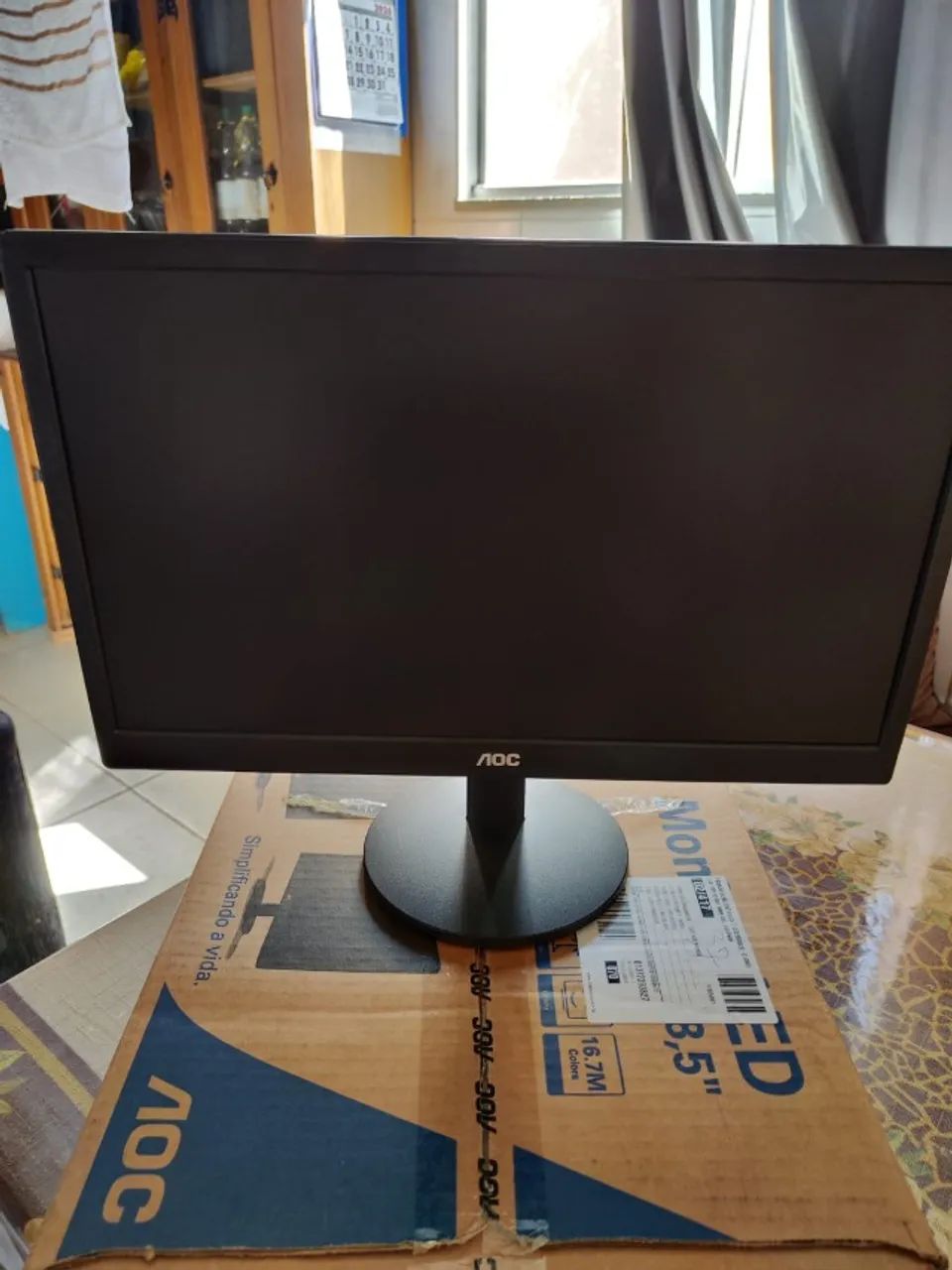 Monitor LED AOC 18,5 Polegadas Modelo: E970SWHNL, Original na caixa - Foto 3
