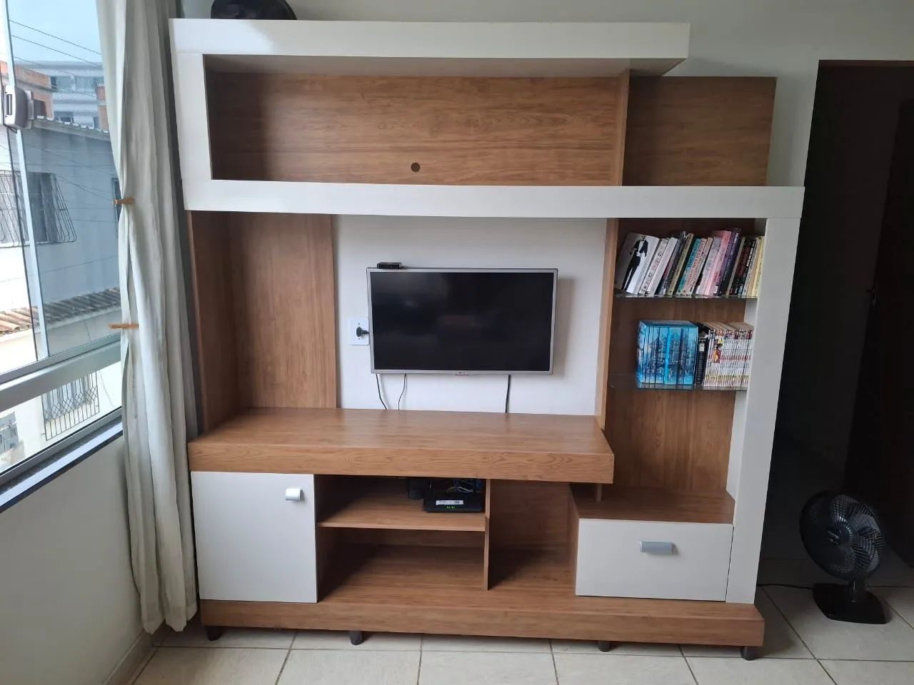 Estante para sala de estar