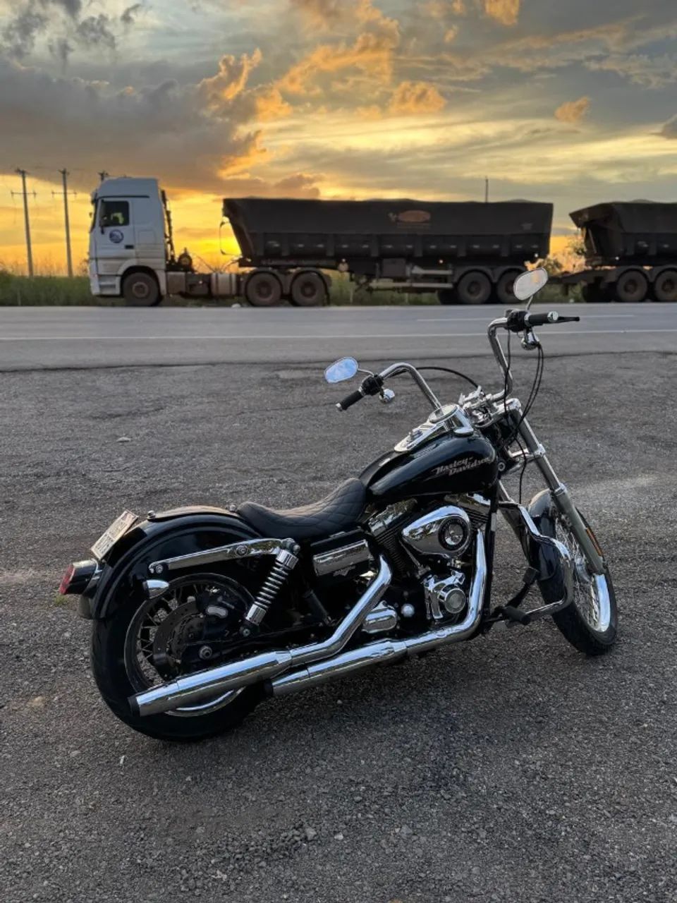 Harley-Davidson Dyna Super Glide Custom 2011 - 1.600 cc - Foto 5