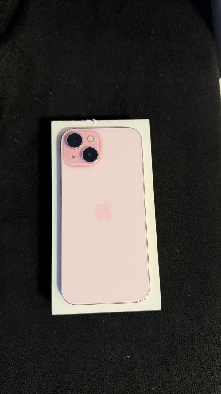 iPhone 15 128GB com película nova + capinhas