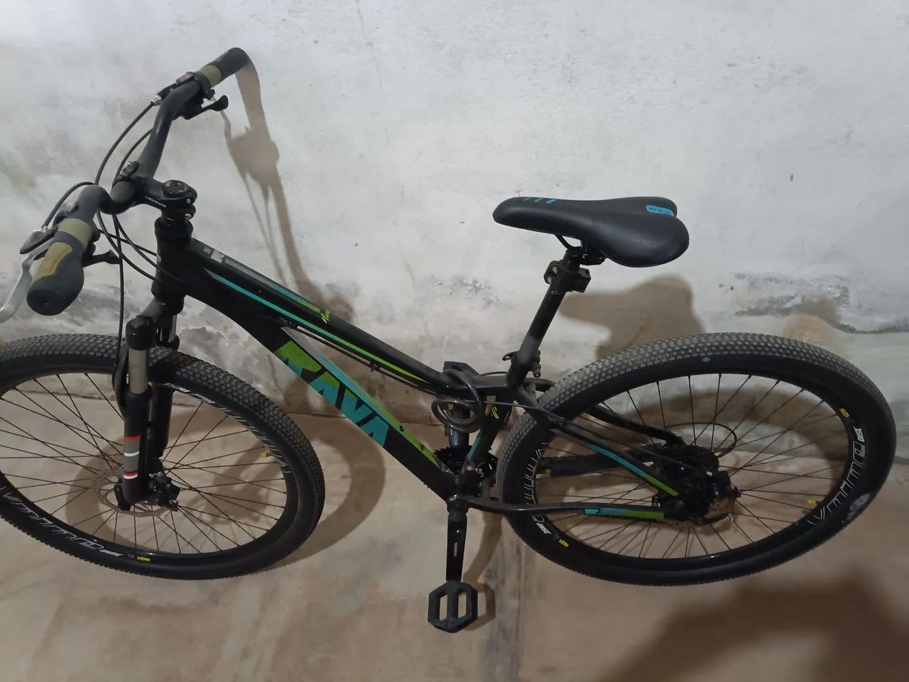Bicicleta rava pressure aro 29 - Foto 4