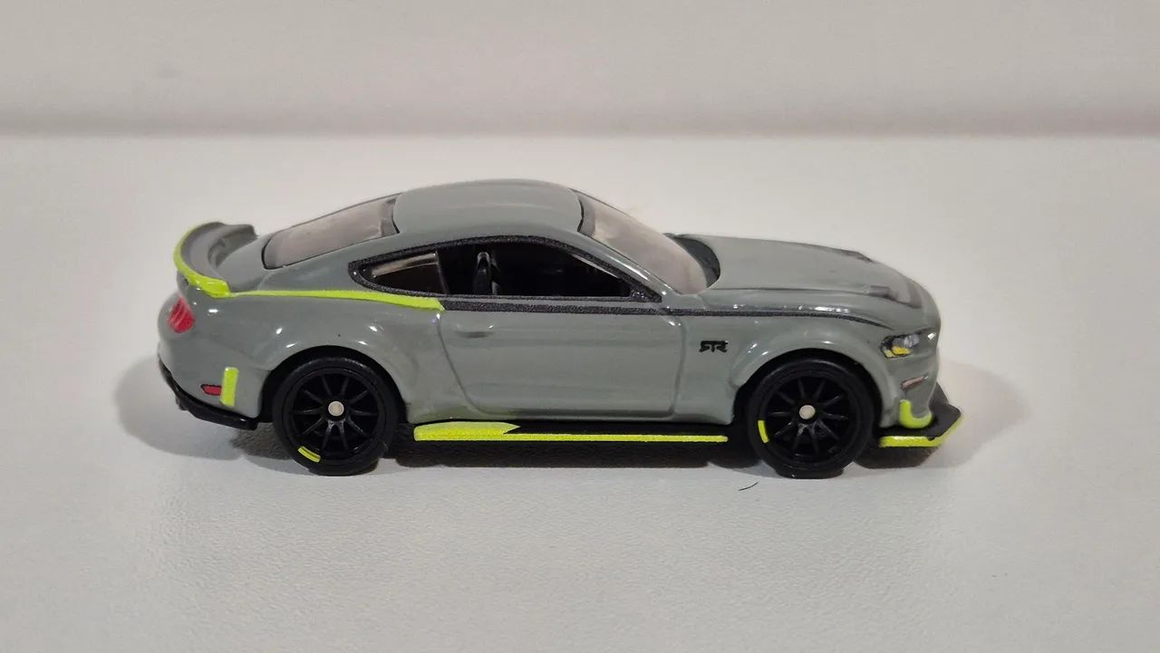 Hot Wheels Premium '18 Ford Mustang RTR Spec 5 - Foto 2