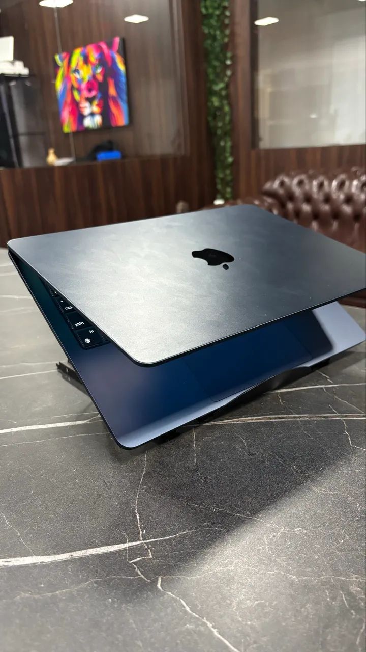 MacBook Air M2 2022 8GB 256GB Seminovo Meia Noite - Notebooks