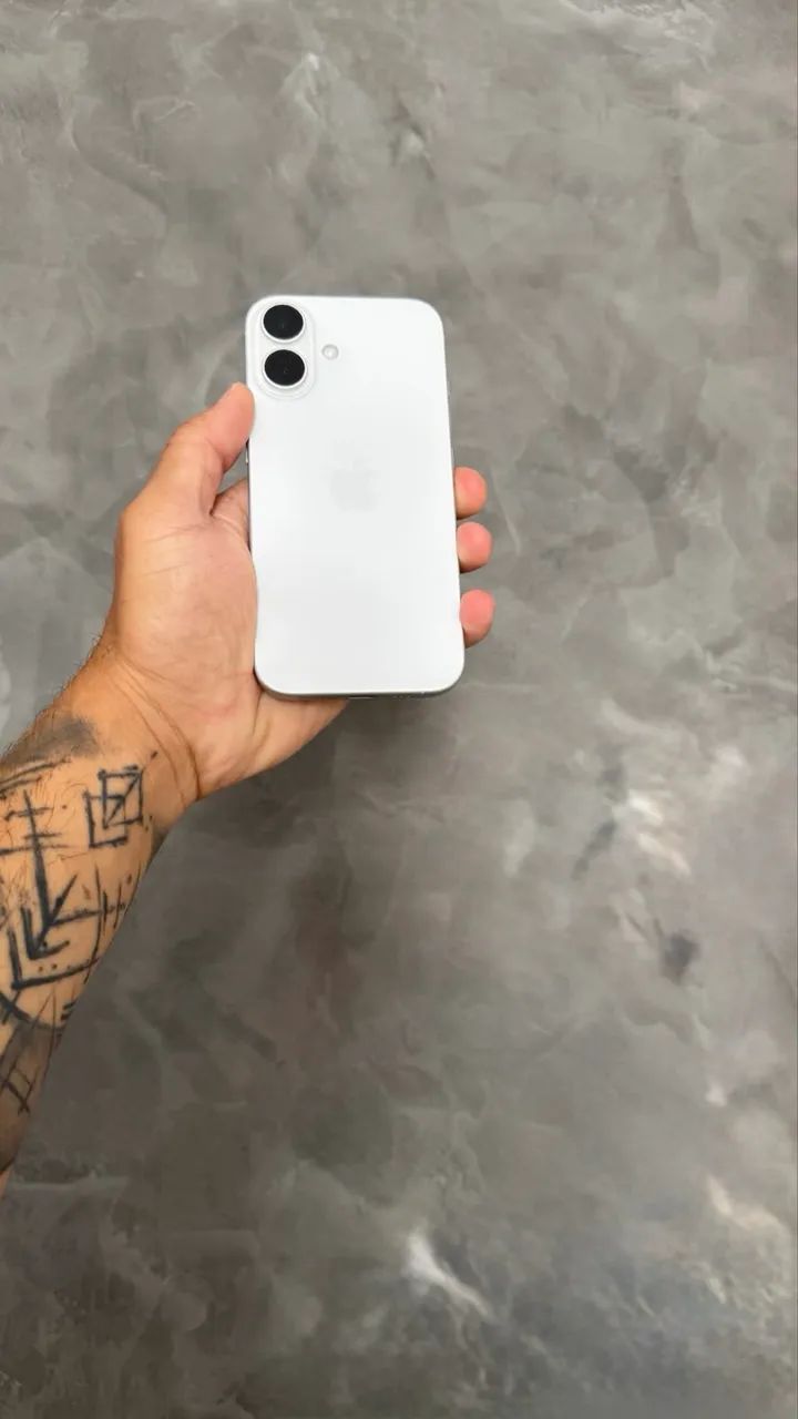 iPhone 16 branco 128 86%