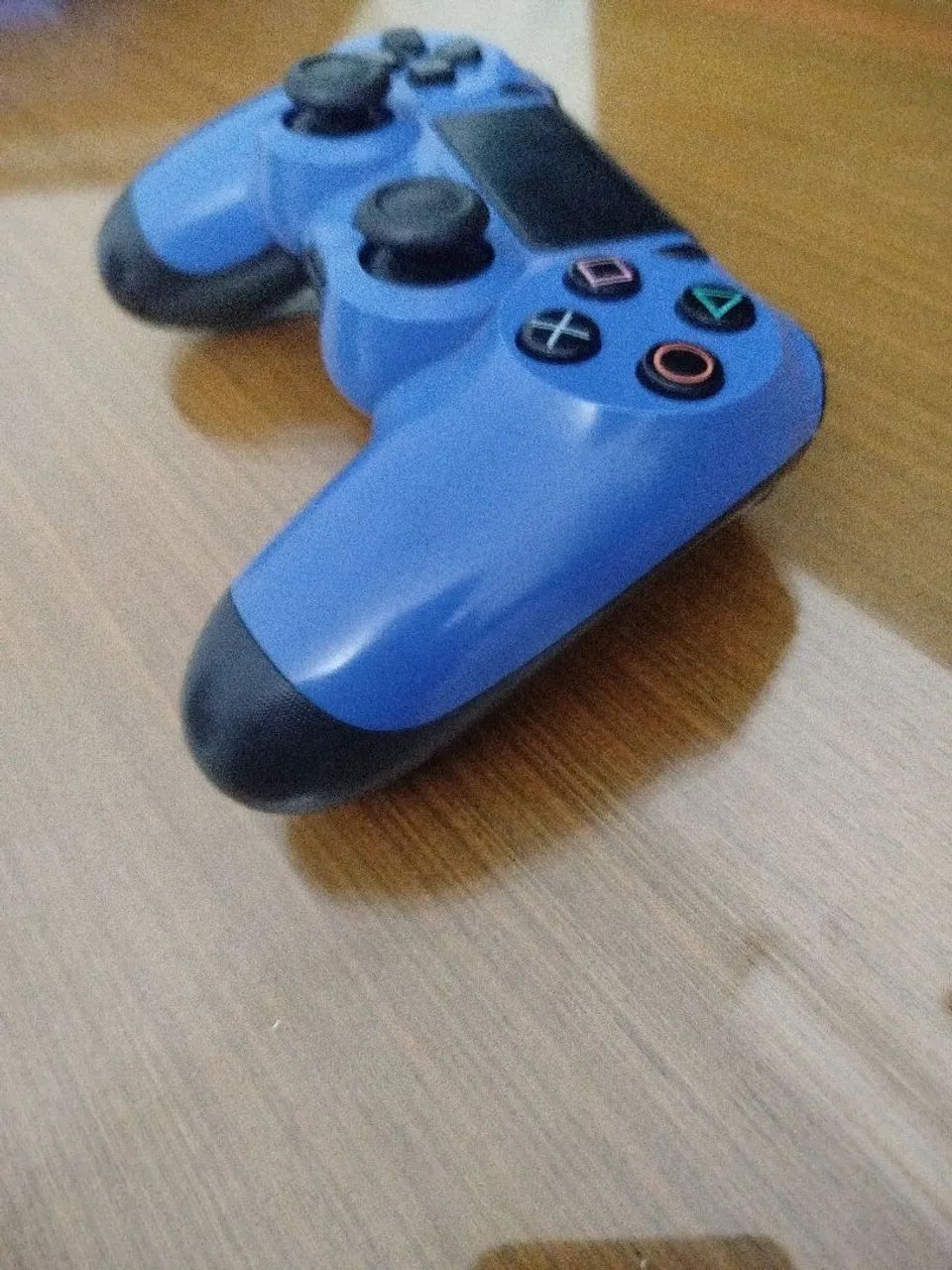 Console PS4 Slim 850Tb + 2 controles  - Foto 2