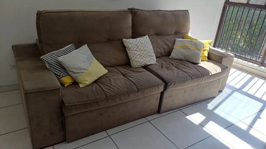 Sofá retrátil 3 lugares.  - Foto 3