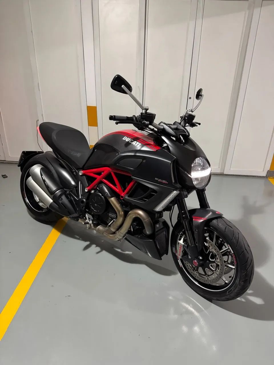 Ducati Diavel Carbon - MAIS NOVA DO BRASIL - Foto 3