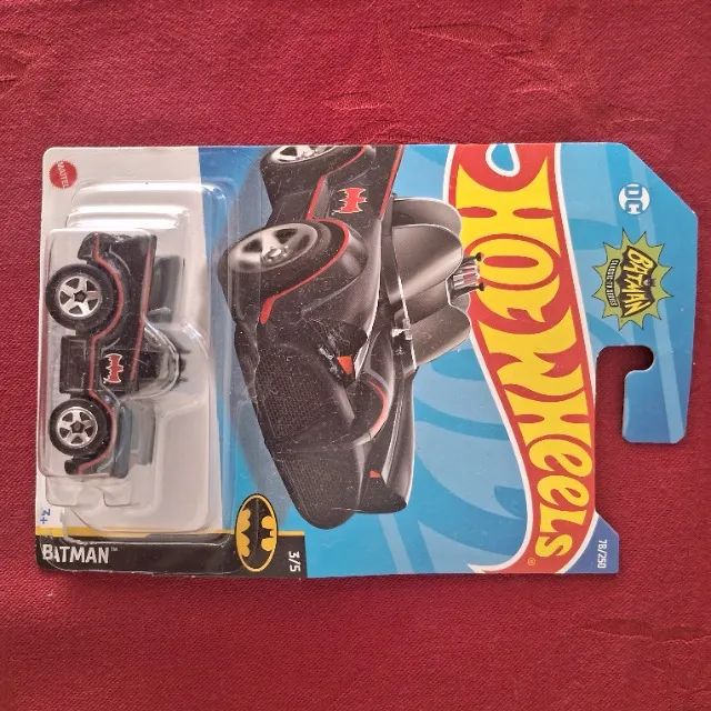 Carrinhos Hotwheels coleção Batman - Foto 4