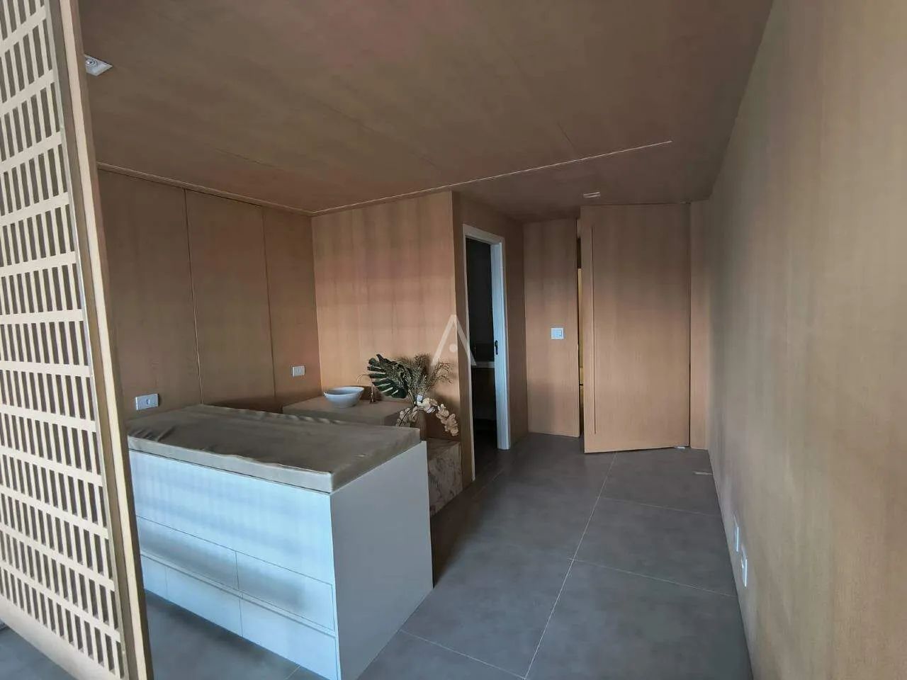 Sala Comercial Exclusiva e Mobiliada para Aluguel no Centro de Cascavel - Foto 3