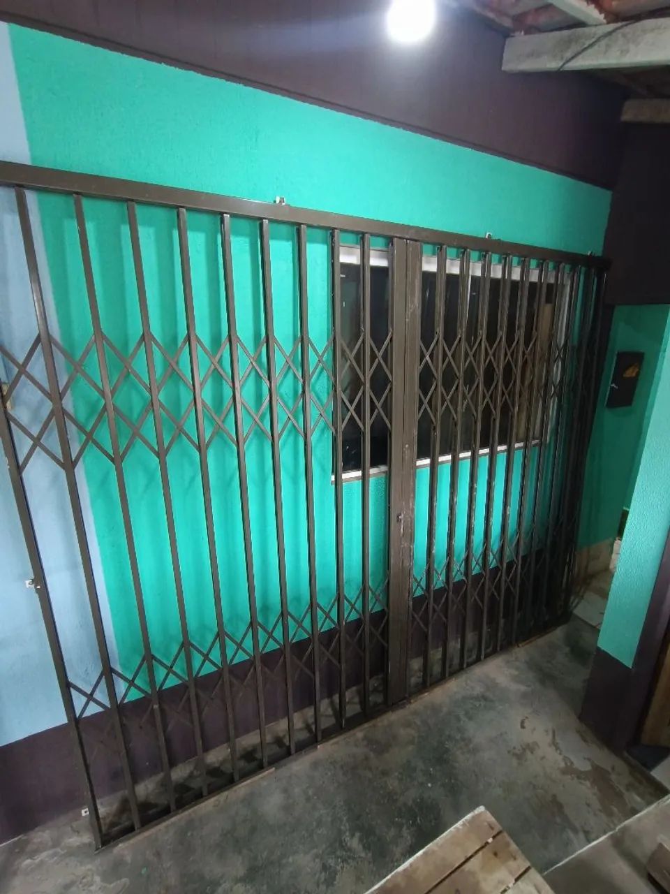 Pantographic window door 2.25 Height x 2.75 Width FOR SALE