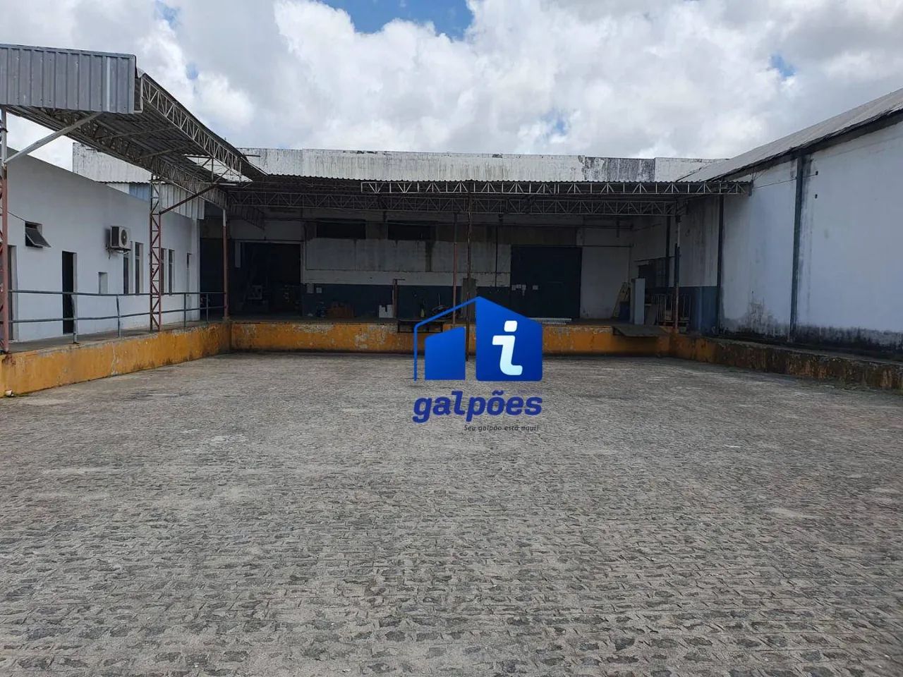 Galpão com 1.600 m² dentro de Condomínio em Paulista - PE