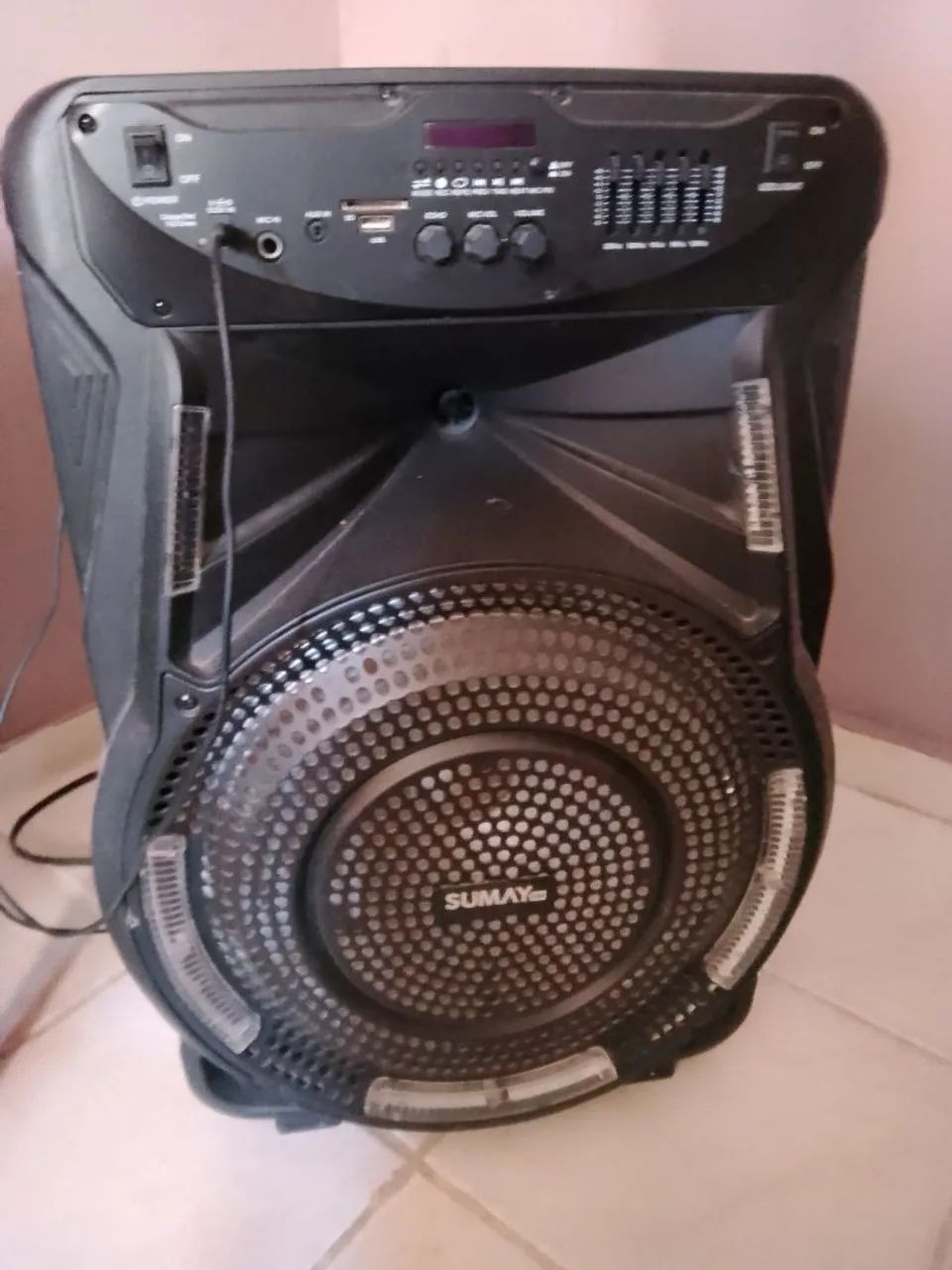 Eu estou vendo caixa de som 1.200