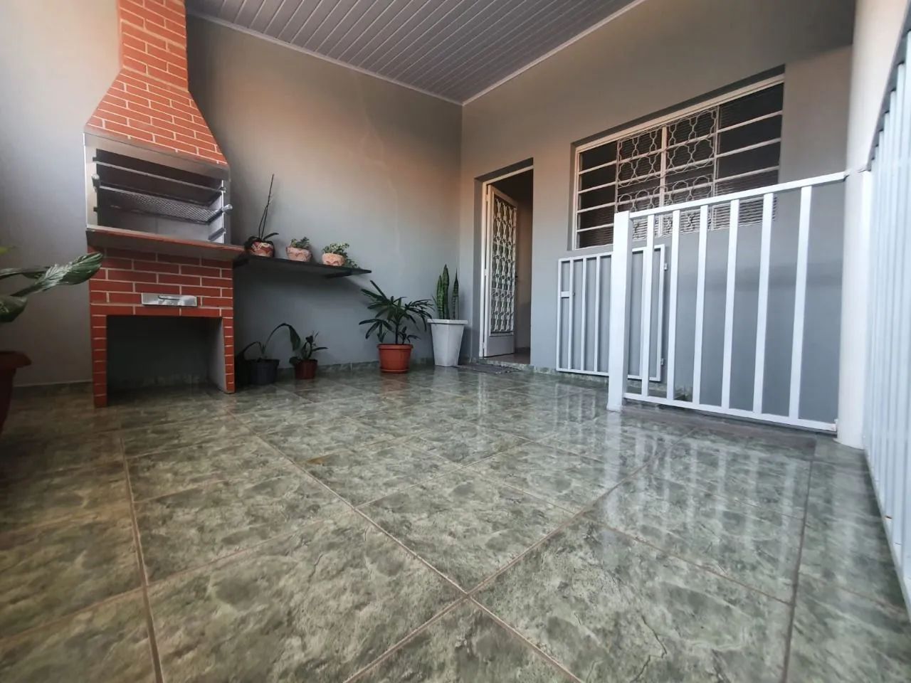 Vendo ou troco excelente casa - Foto 3