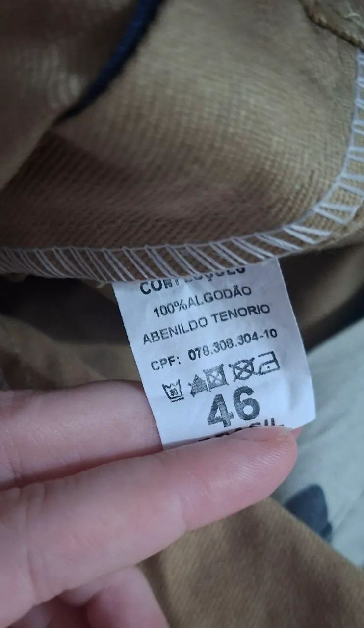VENDO DUAS BERMUDAS MASCULINAS NOVAS - Foto 2