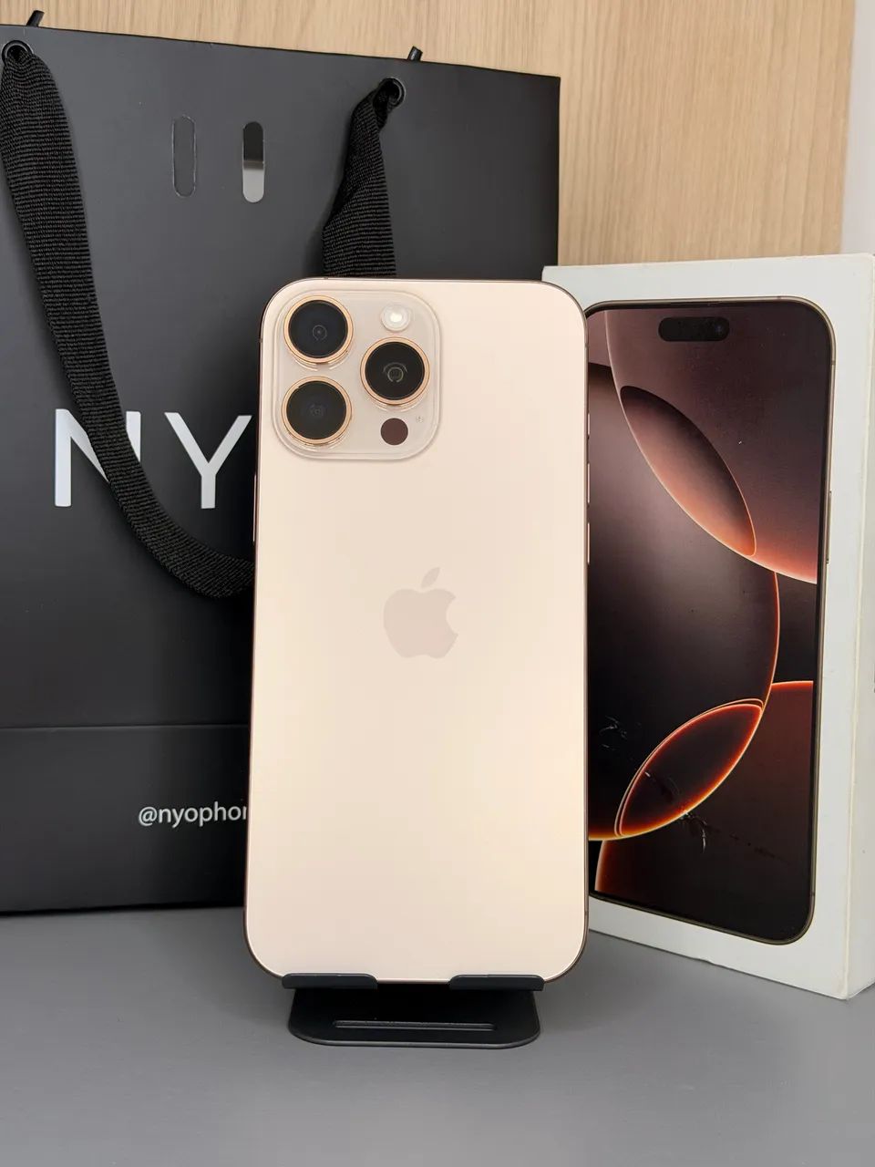 iPhone 16 Pro Max 256gb Todo original - Foto 2