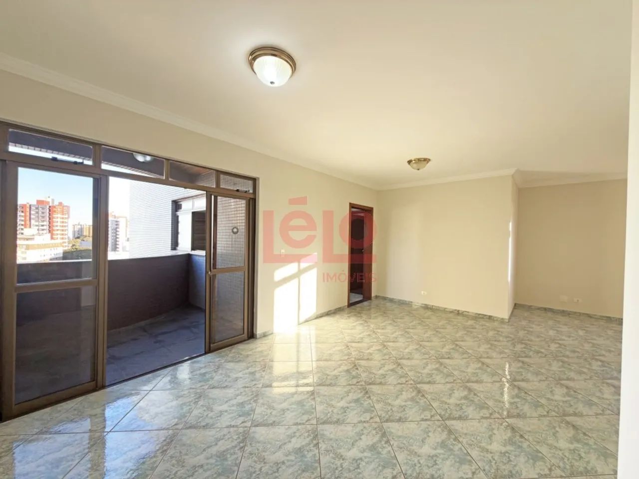 ## Apartamento para alugar no Edifício Portal Verde na Zona 07 em Maringá com 3 quartos, 2 - Foto 2