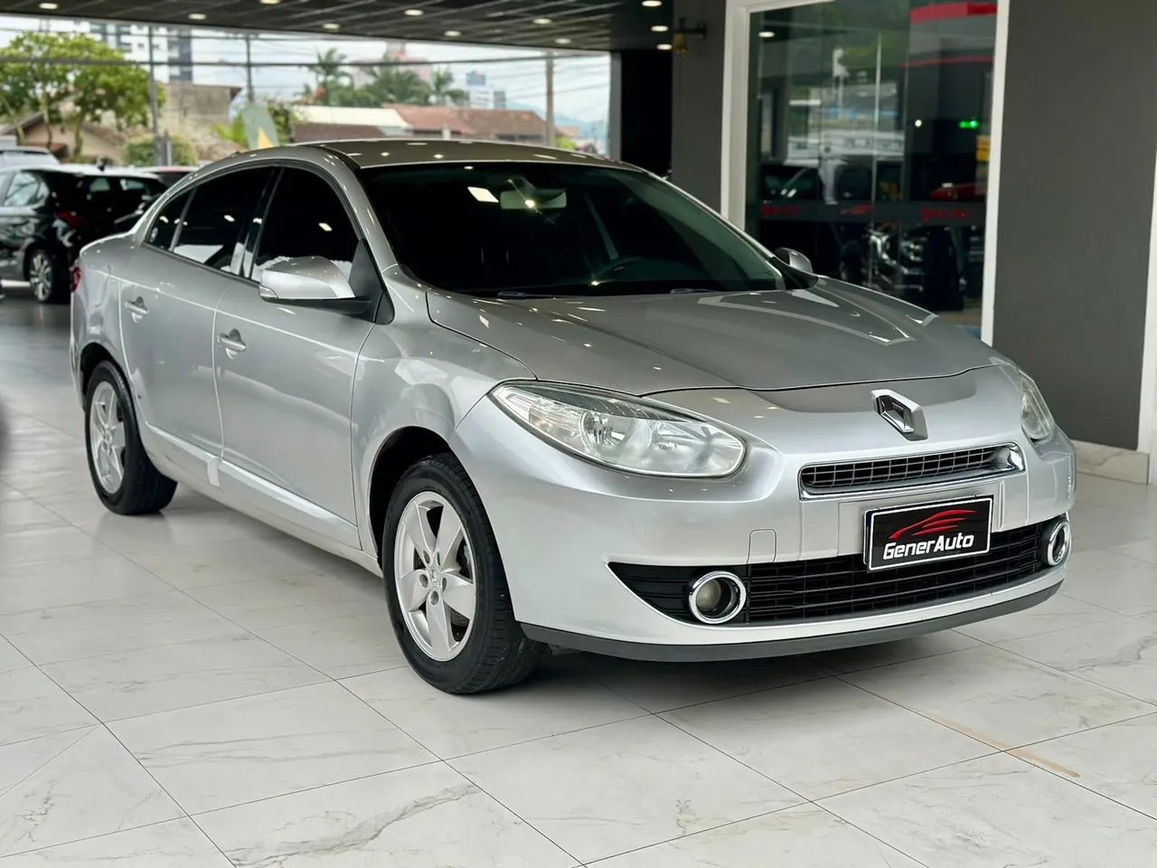 Renault Fluence SED. DYNAMIQUE 2.0 16V FLEX AUT. 2011