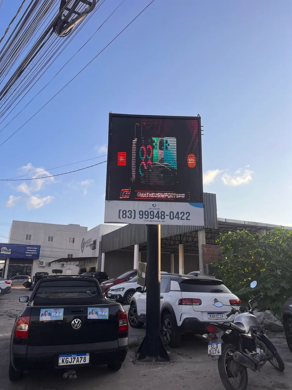 Painéis de Led em BAYEUX e Tibiri