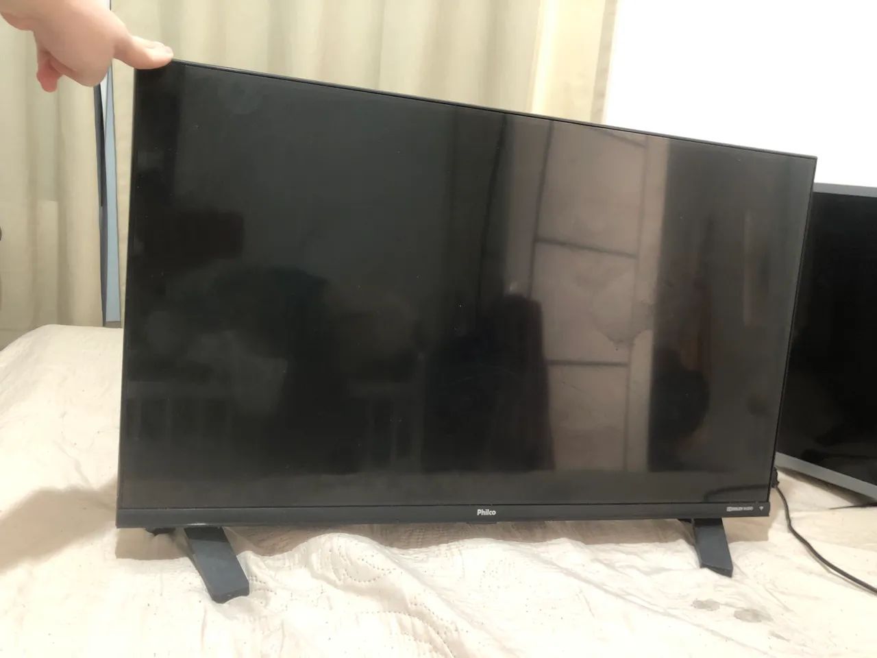 Vendo 2 televisão 32 polegadas Philco e Philips 