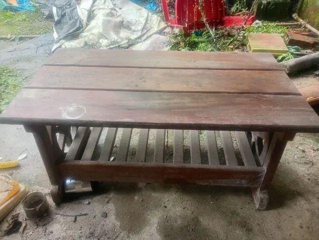 Mesa de Centro Rústica de Madeira - Estilo Artesanal - Foto 2