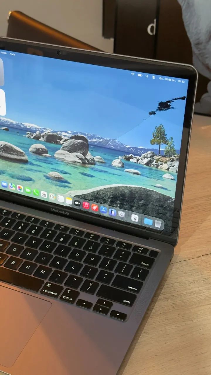 MacBook Air M1 2020 | 8GB RAM | 256GB SSD - Loja física! Com 3