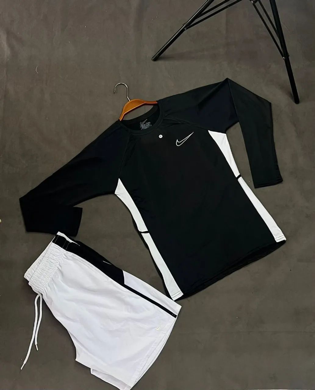 KITS DA NIKE MALHAR FRIA DE COMPRESSÃO  - Foto 2