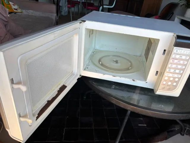 Microondas Eletrolux 31 L 220V - Foto 3
