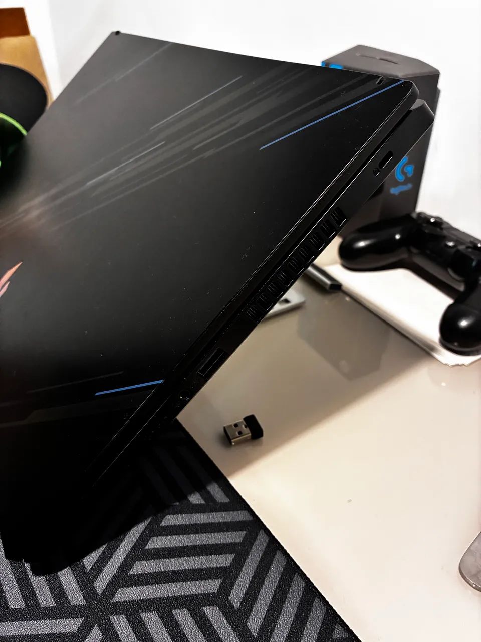 ACER NITRO V15 - Foto 4