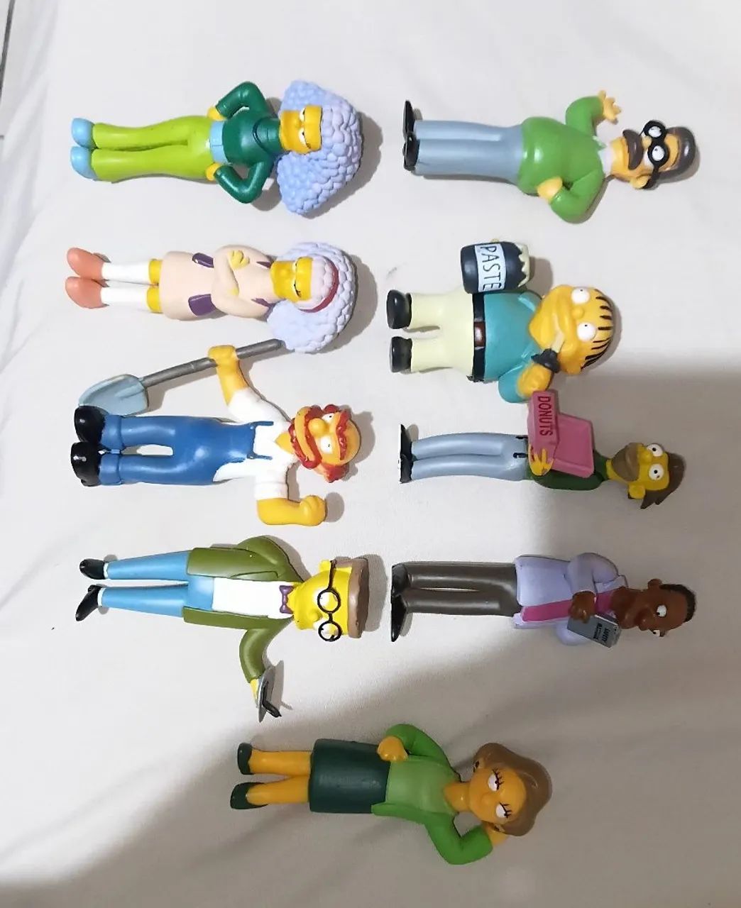 Lote 9 bonecos os simpsons reservado