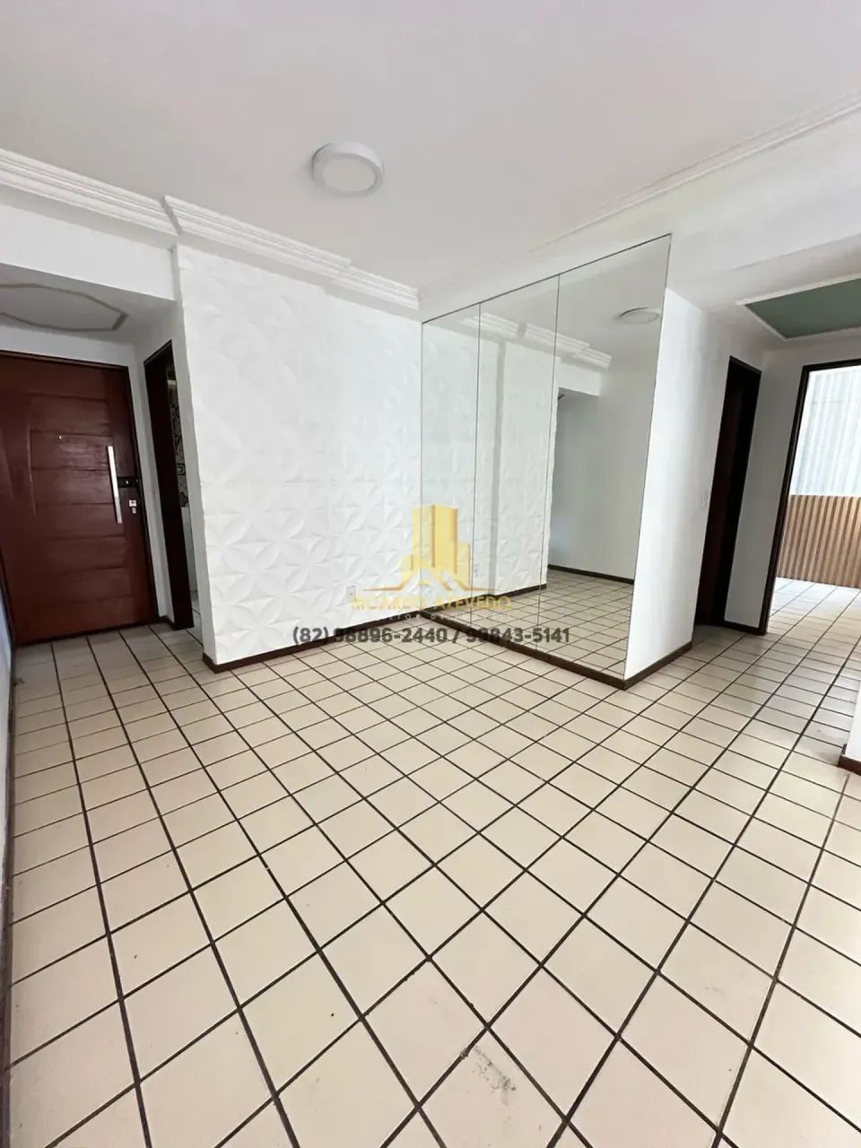 Apartamento com 2 quartos, suíte, varanda e m óveis projetados - Foto 4