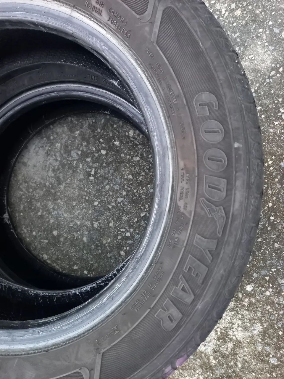 Vendo pneus aro 13 165 70 