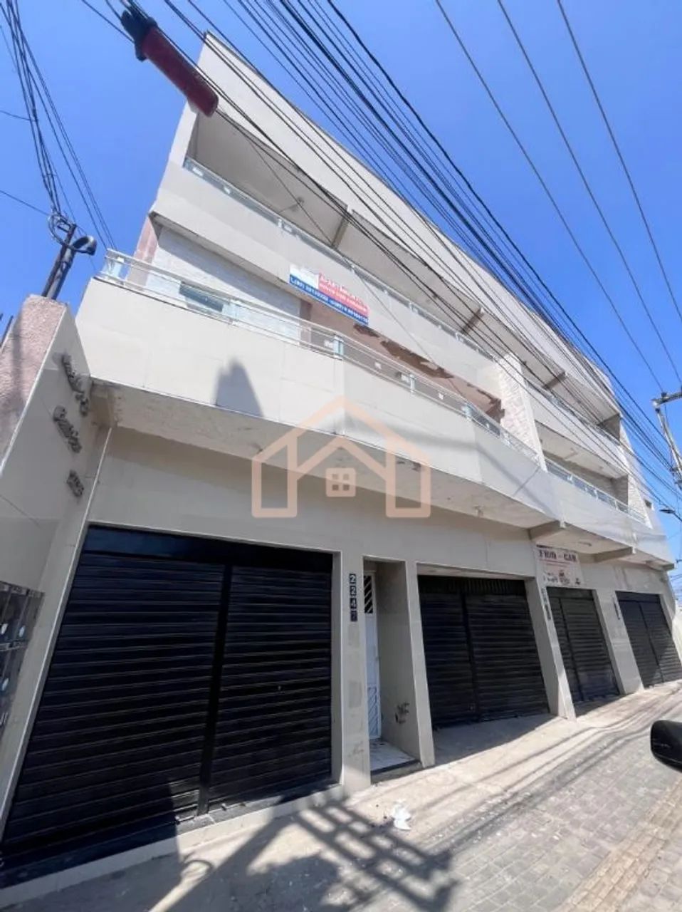ALUGO ESPAÇO PARA FINS COMERCIAIS NO BAIRRO ARIANÓPOLES