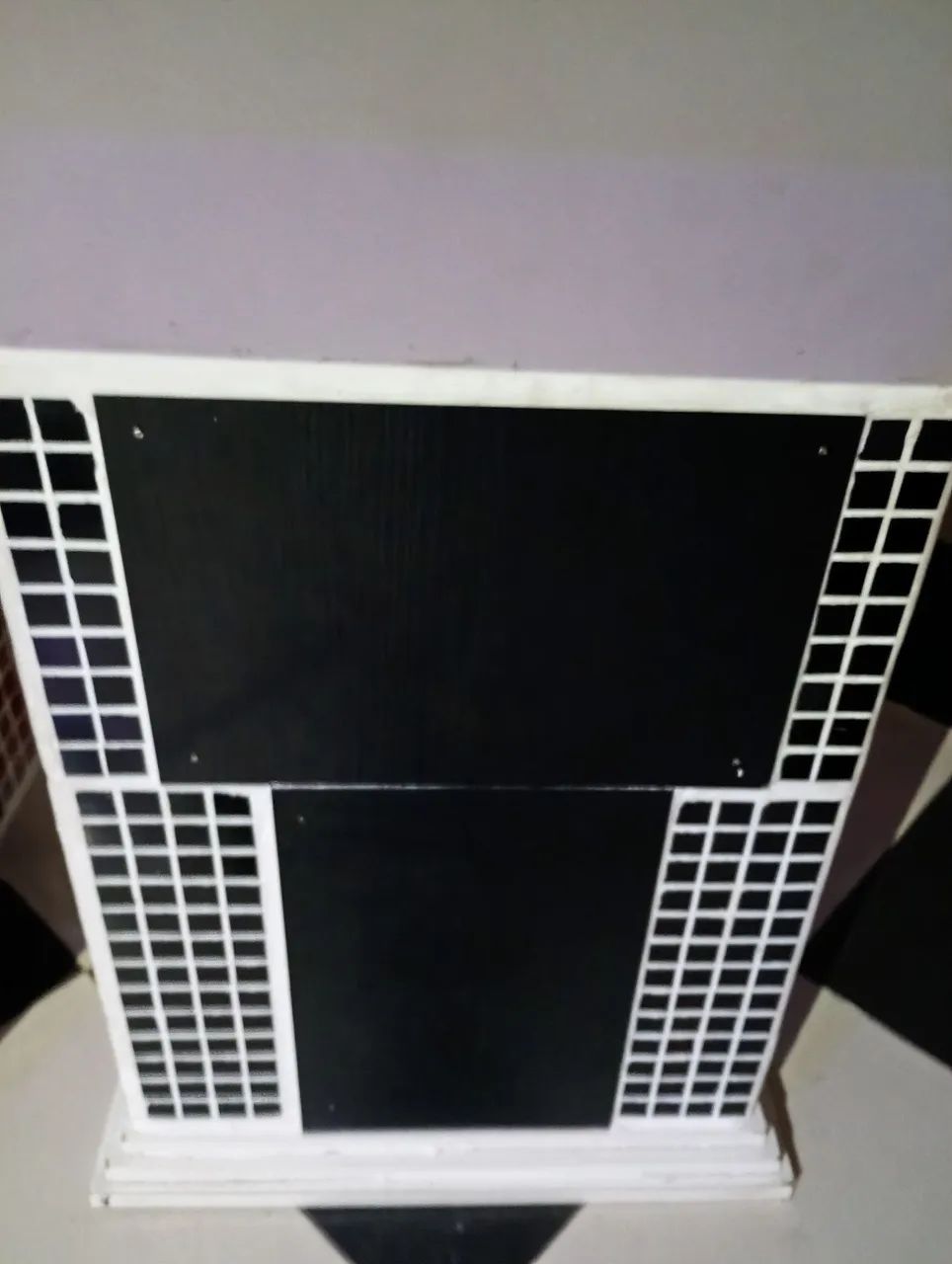 Mesa robusta MDF desapego 
